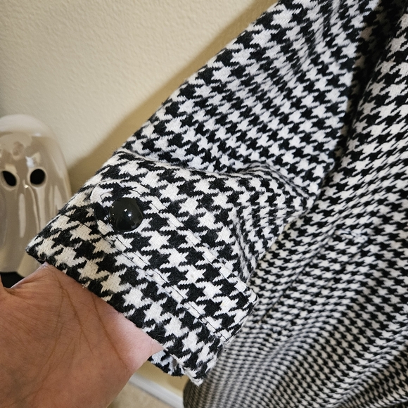 Houndstooth Coat - Picture 3 of 8